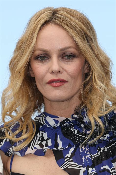 pictures of Vanessa Paradis